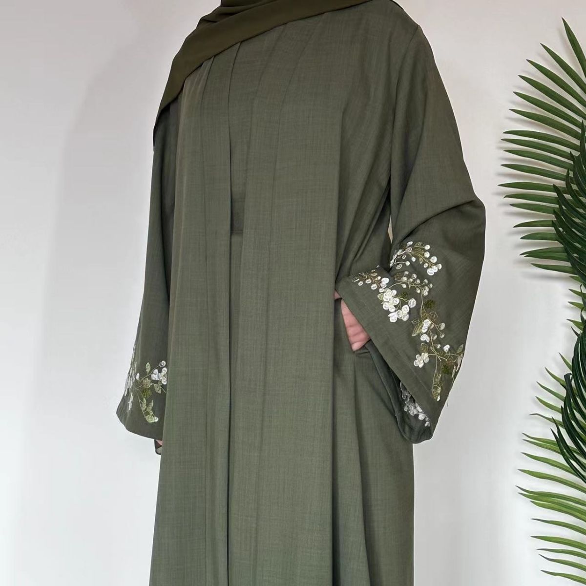 Embroidered Linen 4 Piece Abaya Set